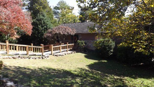 11478 Couch Mill Rd, Knoxville, TN 37931