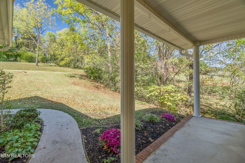 1148 Granville Conner Rd, Powell, TN 37849