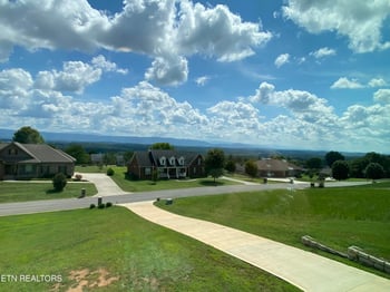 1149 Summerfield Dr, Maryville, TN 37801