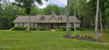 1149 Toomey Falls Rd, Oneida, TN 37841