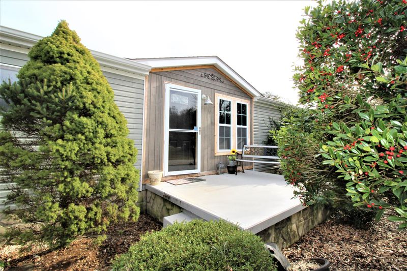 115 Abbott Rd, Lenoir City, TN 37771