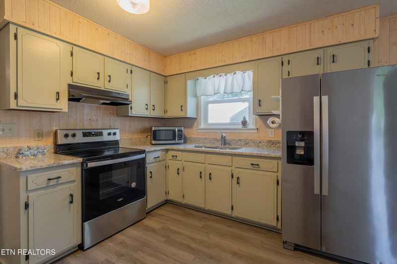 115 Boulder Rd, Wartburg, TN 37887