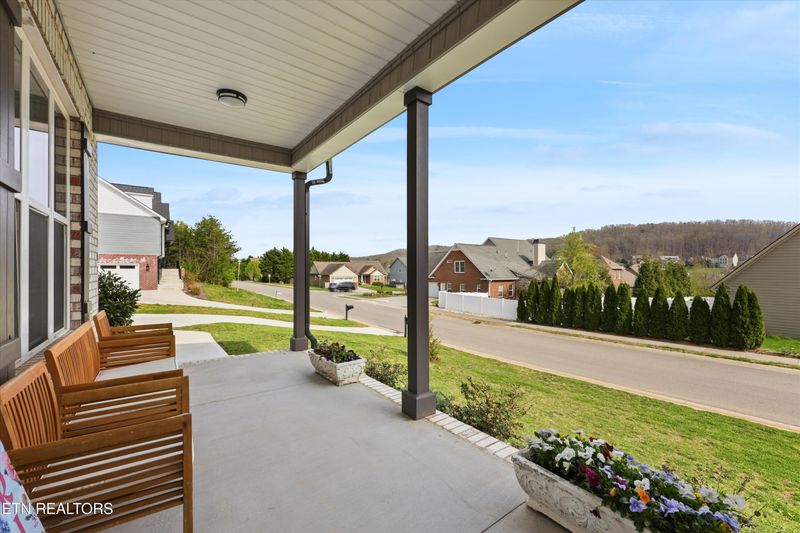 115 Crossroads Blvd, Oak Ridge, TN 37830