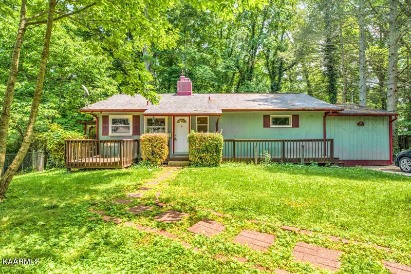 115 Dixie Ln, Oak Ridge, TN 37830