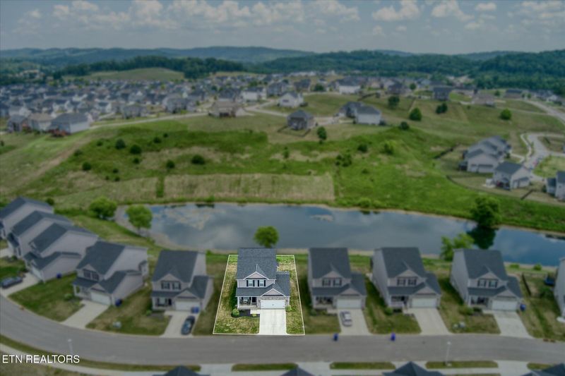 115 E Fortenberry St, Oak Ridge, TN 37830