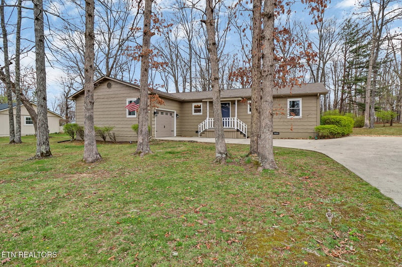 115 Eagle Ln, Crossville, TN 38558