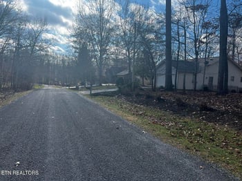 115 Essex Ln, Crossville, TN 38558