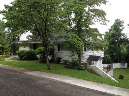 115 Glenwood Dr, Clinton, TN 37716