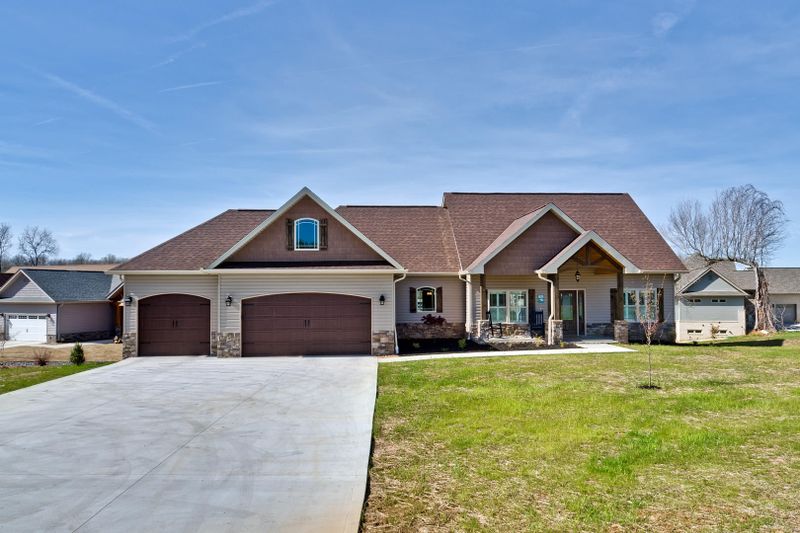 115 Gogeyi Trl, Vonore, TN 37885
