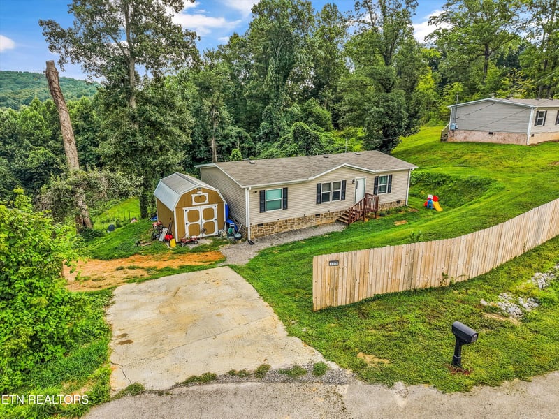 115 Gray Dove Ln, Powell, TN 37849