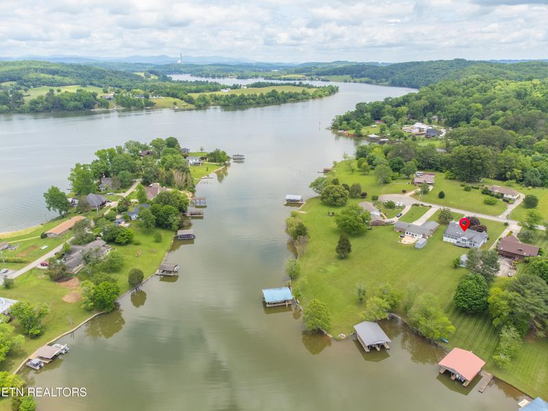 115 Happy Ending Ln, Kingston, TN 37763