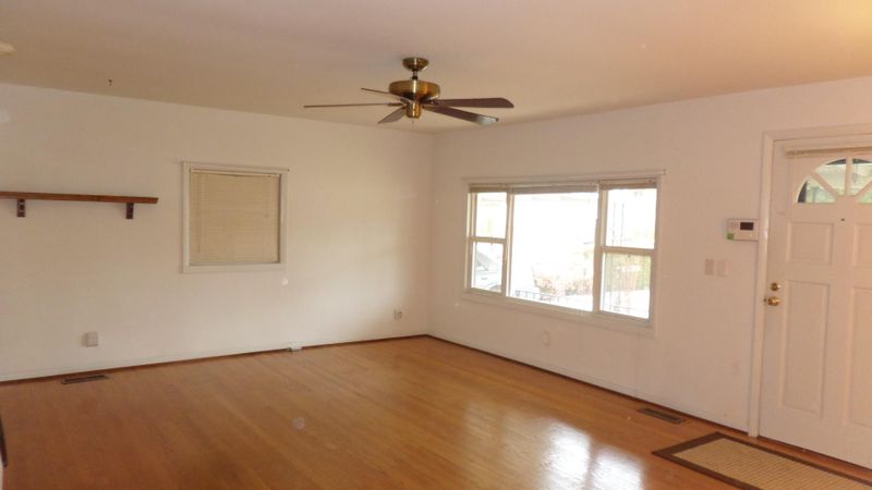 115 Henley Rd, Oak Ridge, TN 37830