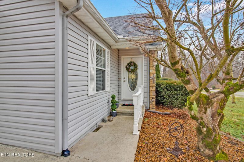 115 Highgate Dr, Crossville, TN 38558