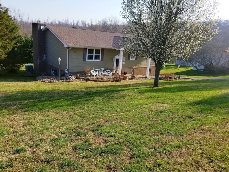 115 Hillside Ct, Clinton, TN 37716