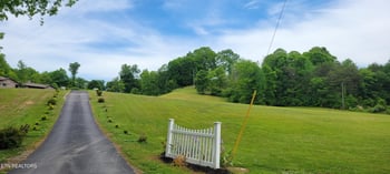 115 Jones Ln, Clinton, TN 37716