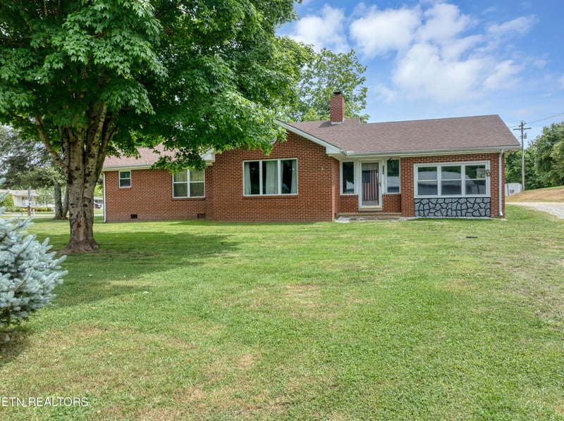 115 Old Athens Rd, Madisonville, TN 37354