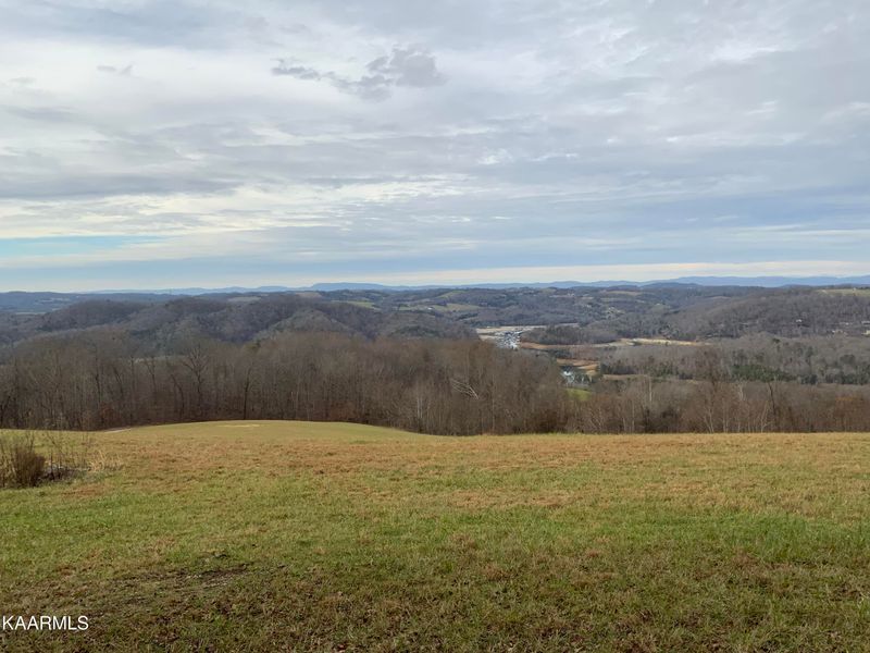115 Overton Rd, Maynardville, TN 37807