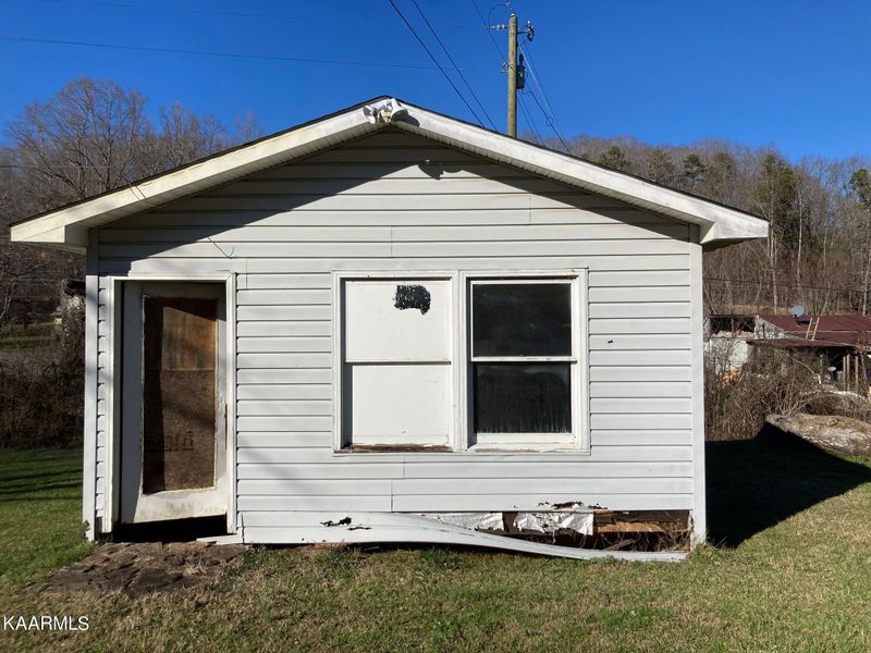 115 Patterson Rd, Oliver Springs, TN 37840