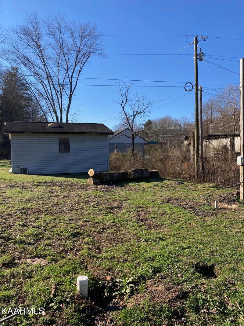 115 Patterson Rd, Oliver Springs, TN 37840