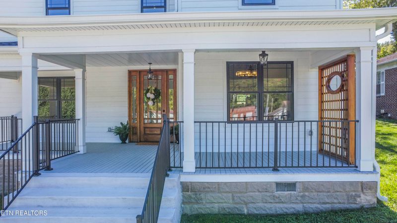 115 Roane St, Oliver Springs, TN 37840