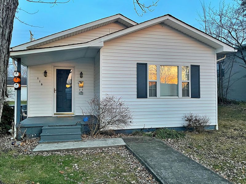 115 S Cross St, Oneida, TN 37841