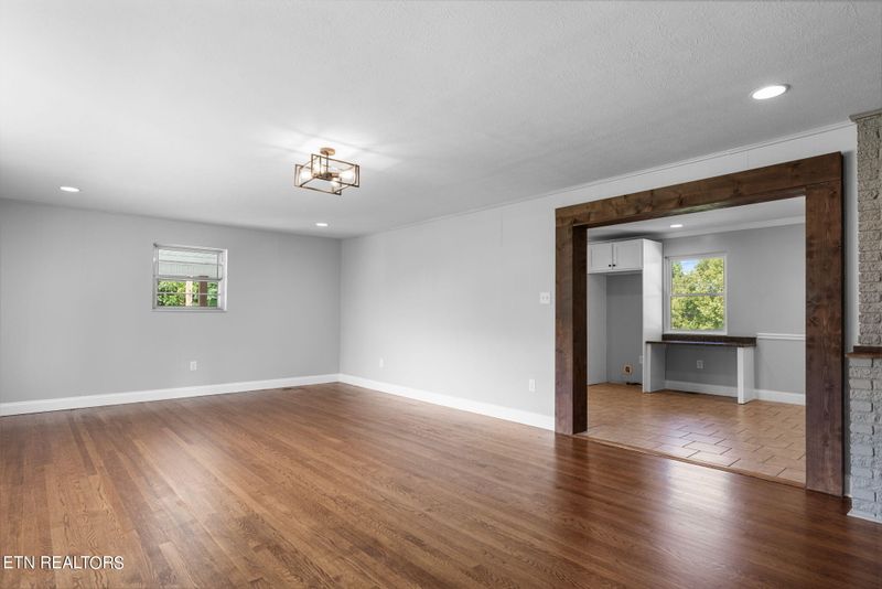 115 Shaw Rd, Clinton, TN 37716