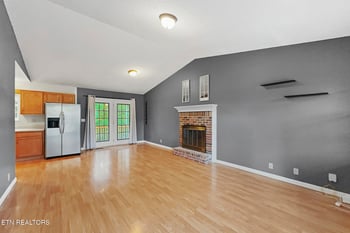 115 Summerset Way, Maynardville, TN 37807