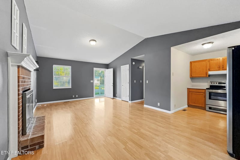 115 Summerset Way, Maynardville, TN 37807