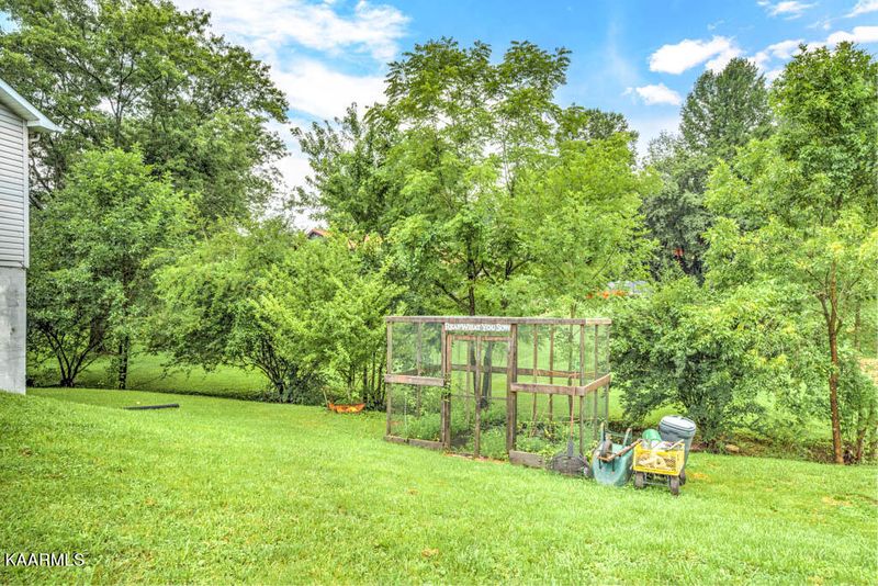 115 Terri Ln, Oak Ridge, TN 37830