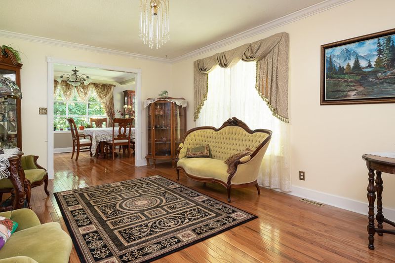 115 Timbercrest Dr, Oak Ridge, TN 37830