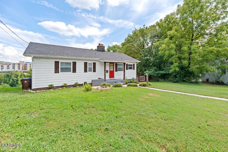 115 W Magnolia Ln, Oak Ridge, TN 37830