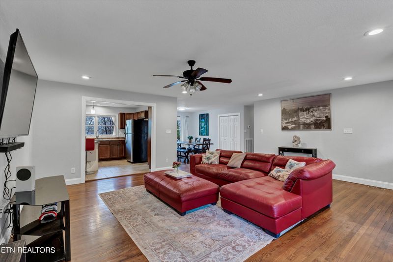 115 Wedgewood Rd, Oak Ridge, TN 37830