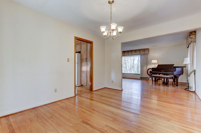 115 Wendover Cir, Oak Ridge, TN 37830