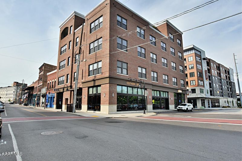 115 Willow Ave #300, Knoxville, TN 37915