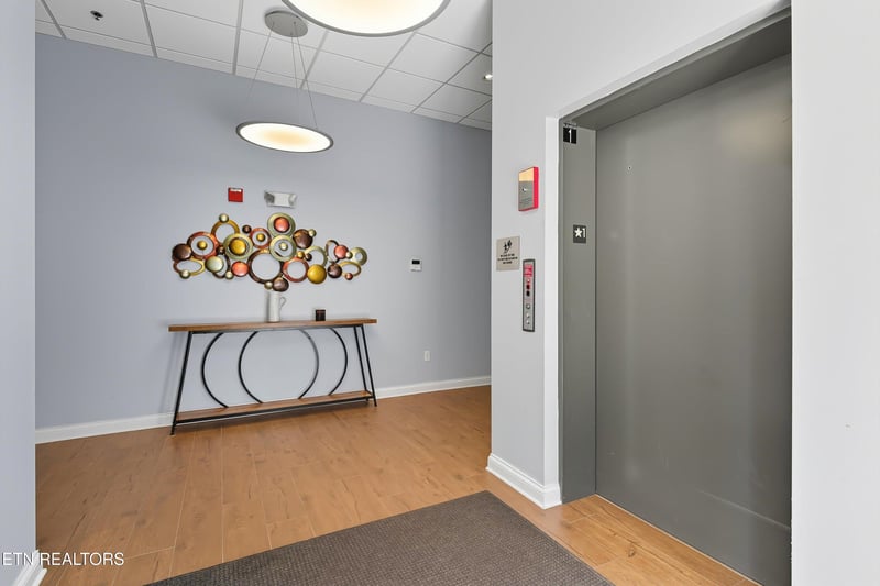 115 Willow Ave #400, Knoxville, TN 37915