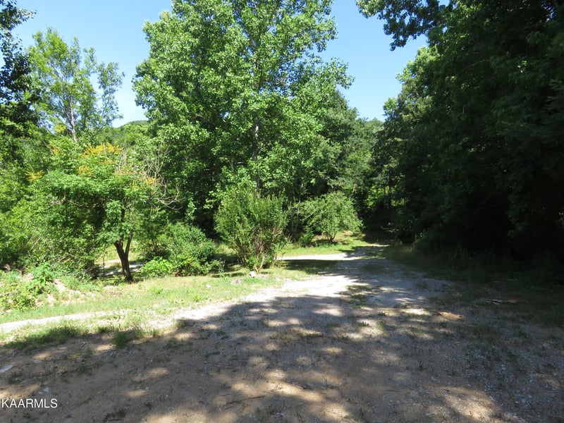 11505 Yarnell Rd, Knoxville, TN 37932