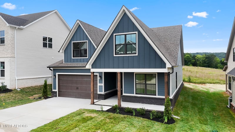 11526 Olympic Valley Dr, Knoxville, TN 37932