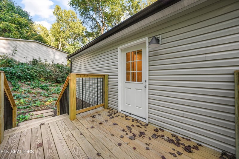 1153 Army St, Knoxville, TN 37920