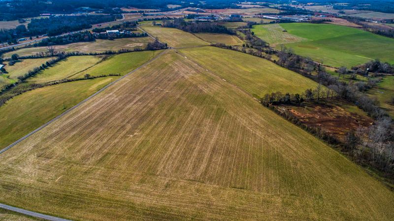1155 Murrays Chapel Rd, Sweetwater, TN 37874