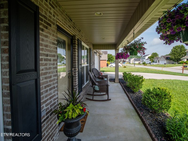 1156 Kline Dr, Loudon, TN 37774