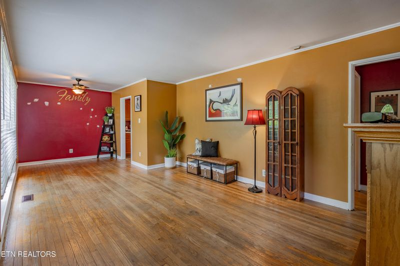 116 Amherst Ln, Oak Ridge, TN 37830