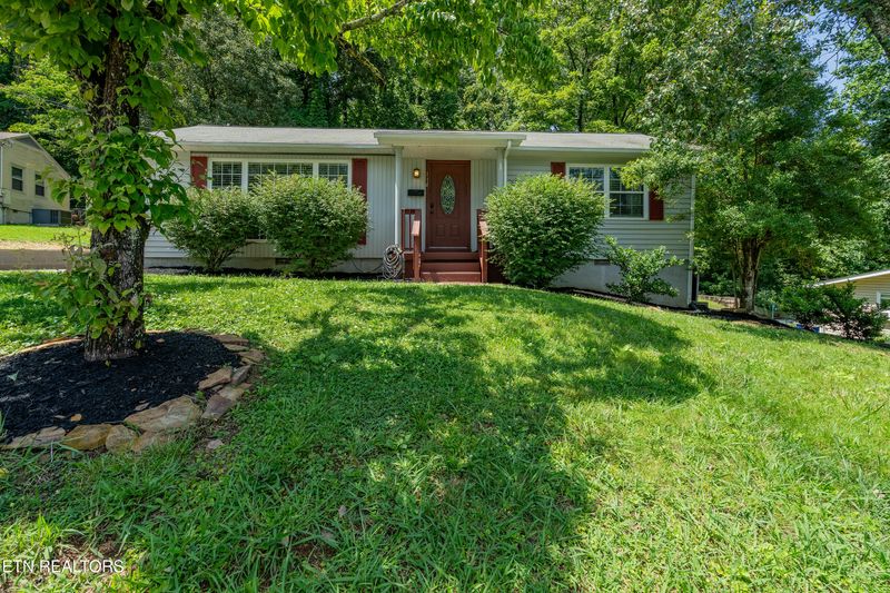 116 Amherst Ln, Oak Ridge, TN 37830