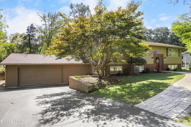 116 Baltimore Dr, Oak Ridge, TN 37830