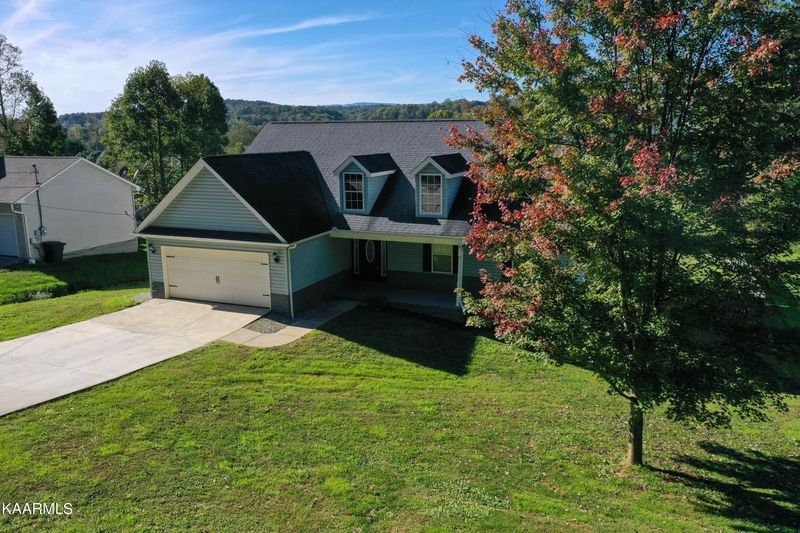 116 Breezewood Cir, Clinton, TN 37716