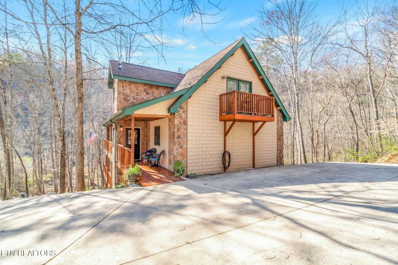 116 Chickasaw Dr, Harriman, TN 37748