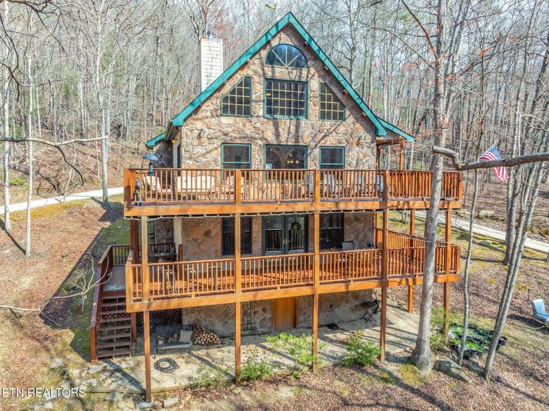 116 Chickasaw Dr, Harriman, TN 37748