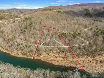 116 Chickasaw Dr, Harriman, TN 37748