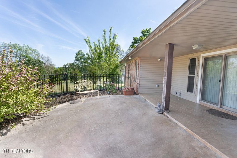 116 County Road 436, Athens, TN 37303