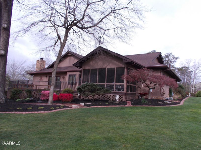 116 Daleyuhski Tc, Loudon, TN 37774