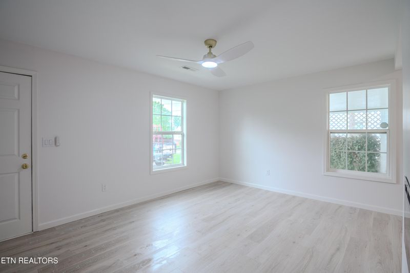 116 Davis Cir, Harriman, TN 37748